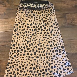 , leopard skirt